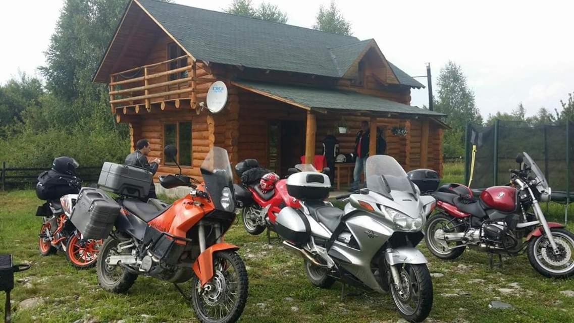 Musketeers Cabin Porumbacu de Sus Exterior foto